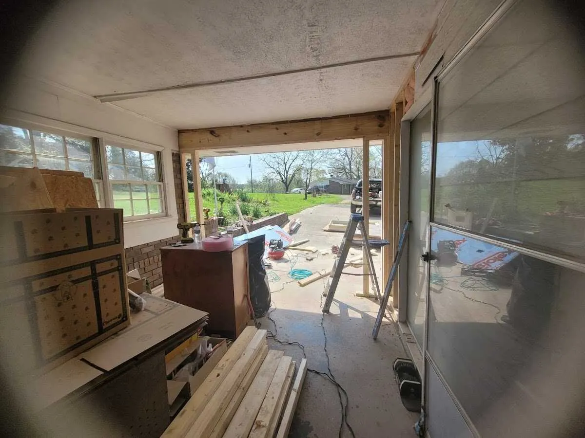 Air movers and dehumidifier for Drying & Dehumidification in Montgomery